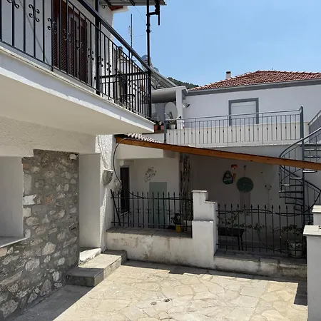 Konstantinos Junior I Appartamento Prínos